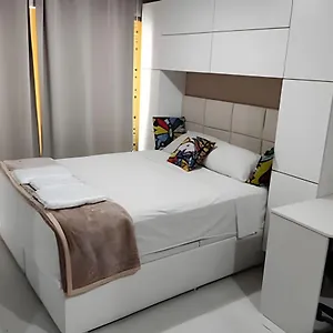Flat Brlhante 5 Pessoas Garagem Hakka -feirinha-hospitais Apartamento